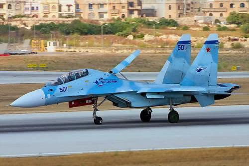 伊朗一直对俄式战机情有独钟，买歼-10只以谣言存在，但时代变了