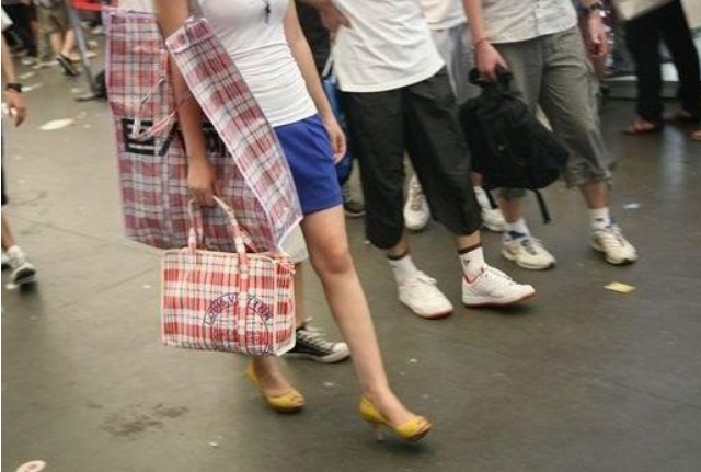 法国女人在中国街头,法国女孩在中国街头