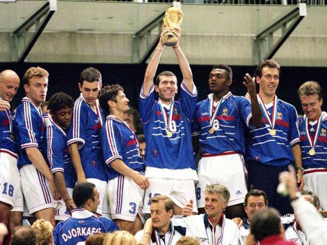 拿奖拿到手软的巨星是谁,拿奖拿到手软的球星