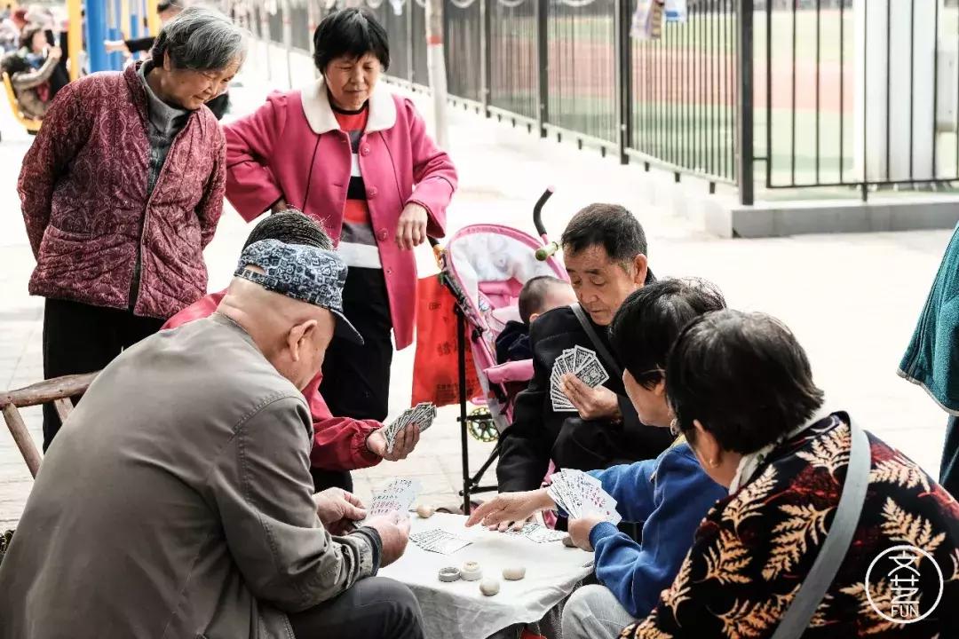 郑州火车头体育场视频,郑州市二七区火车头体育场