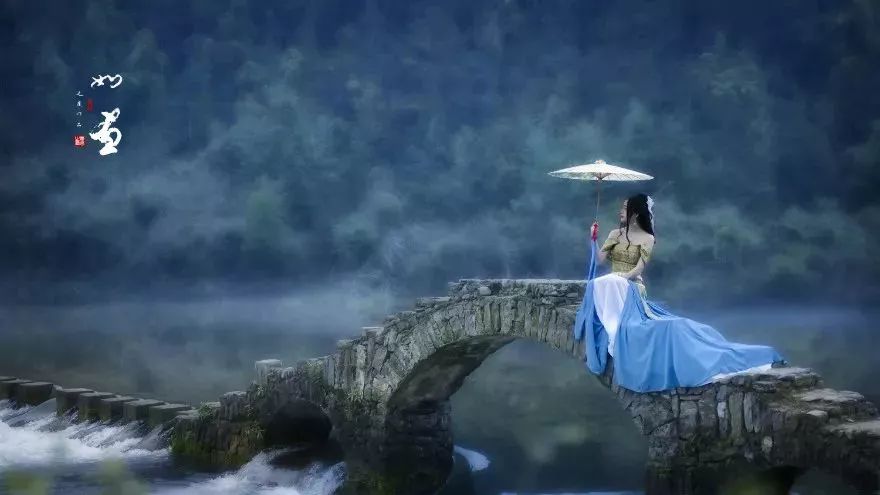 诗歌：《拥抱红尘中的暖》文/苏木半夏诵/文香竹伊