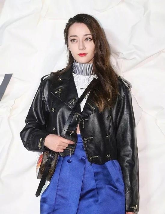 今年最火的毛衣慵懒风外穿高领,适合圆脸穿的高领毛衣