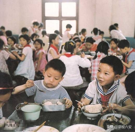 泪目的照片图片,泪目老人图片