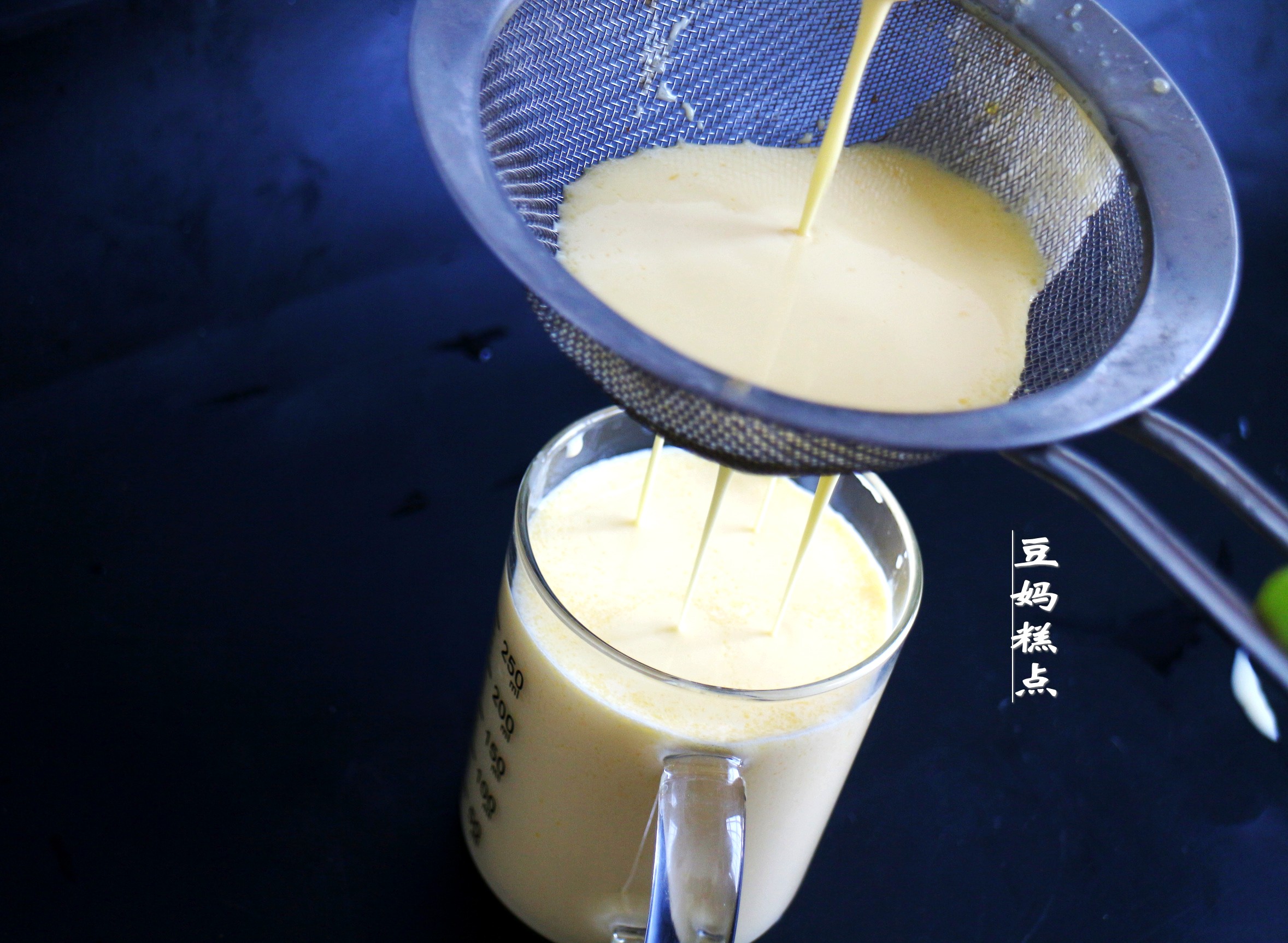 蛋挞液怎么做又酥又香又好吃,最简单的十个蛋挞液做法