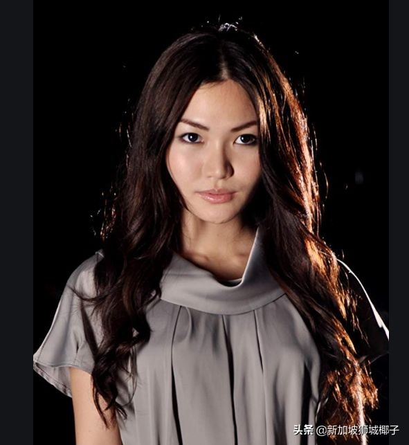 新加坡女歌手被骂,新加坡骂护士女子被罚钱