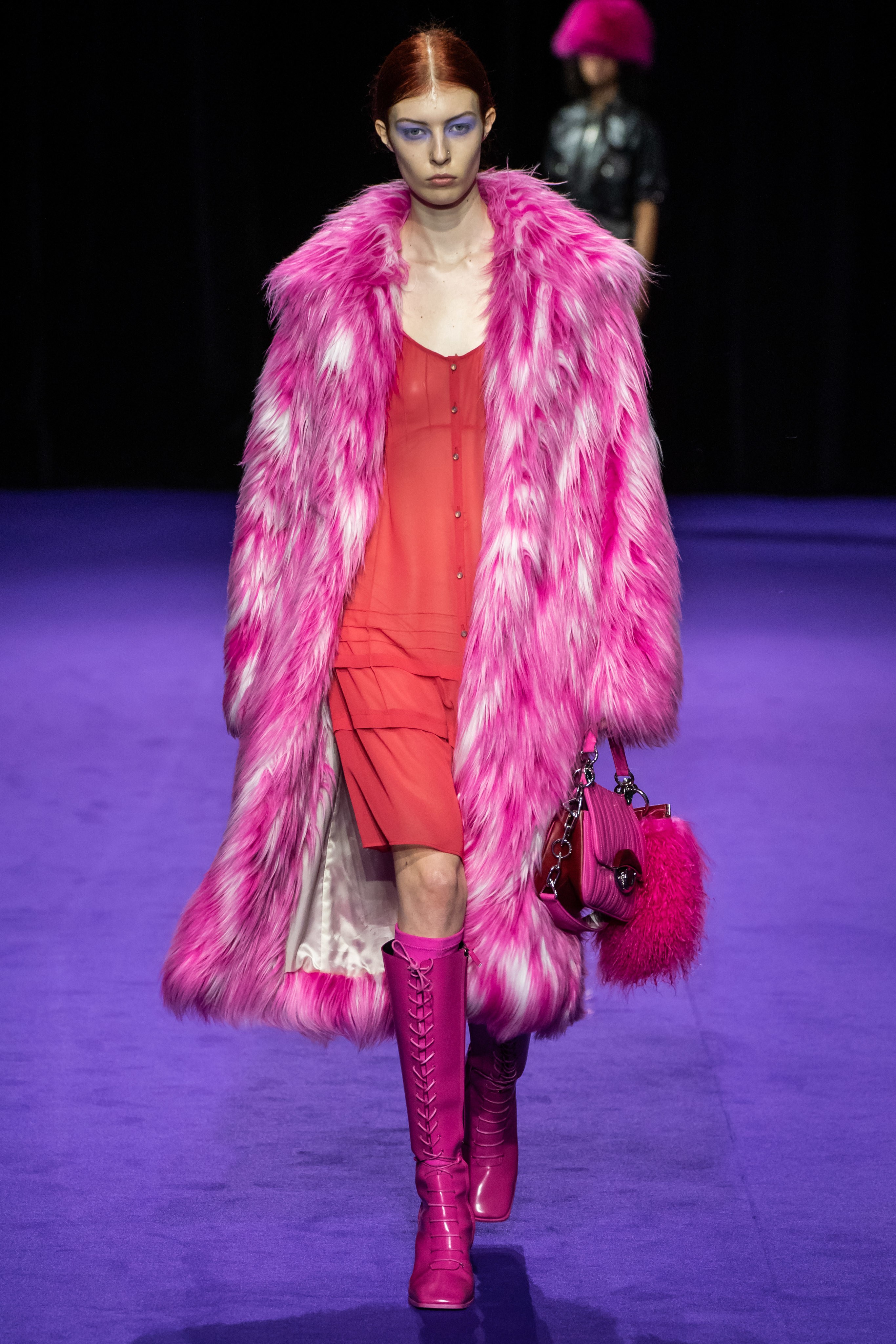 巴黎时装周kenzo,kenzo穿出时尚感