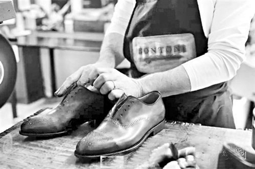 皮鞋不跟脚的处理方法,皮鞋不跟脚怎么办妙招