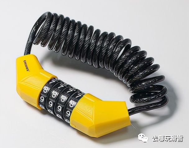 初级滑雪者该如何选择装备