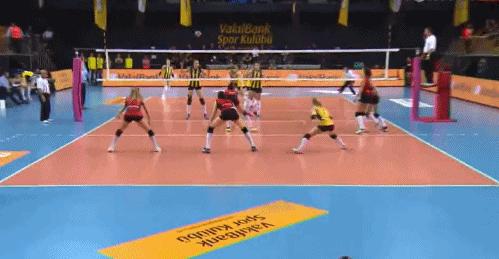 排球朱婷精彩瞬间,朱婷救球手腕受伤