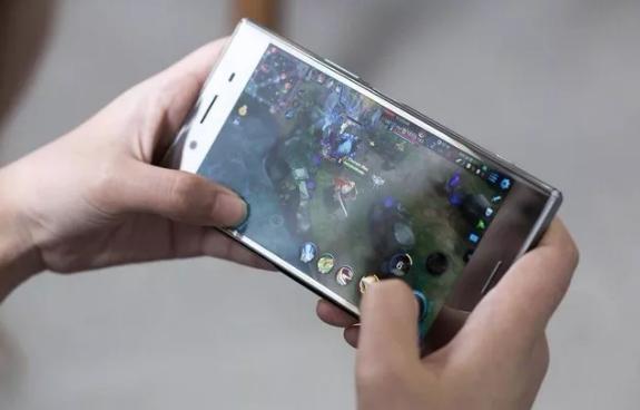 你的娱乐“主场”，看完明白，不只是笨重的台式电脑