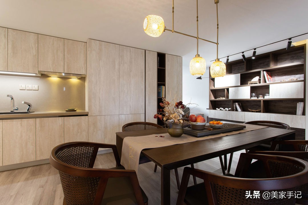 北京一对夫妻花2年装修20万,一对北京夫妻12年极简生活