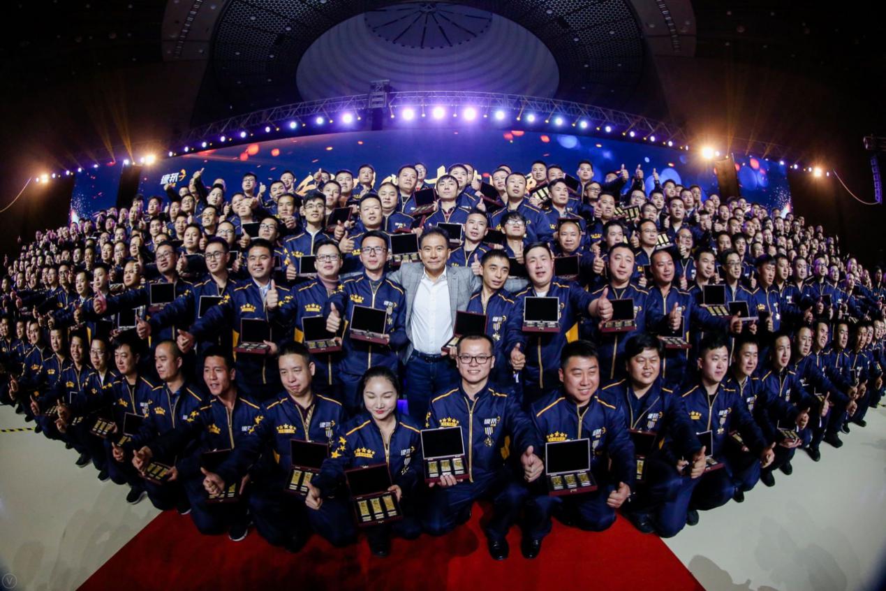 德邦快递金砖大奖长什么样,德邦金砖快递员标准