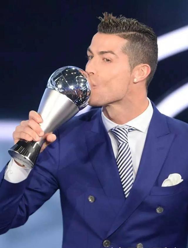 奥运会冠军都戴哪些珠宝,奥运冠军都戴什么珠宝