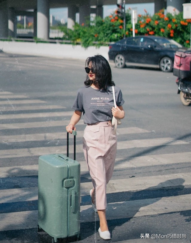 烂大街的“奶奶鞋”，想不到这么时髦，夏天用来搭半身裙，真优雅