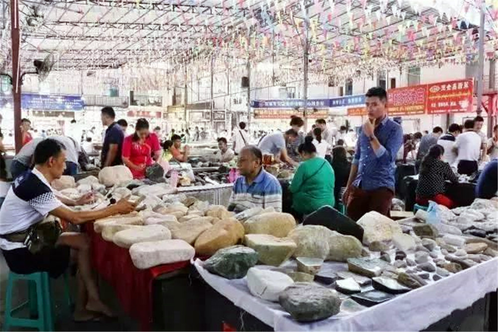 缅甸翡翠玉石一条街,中缅边境珠宝玉石