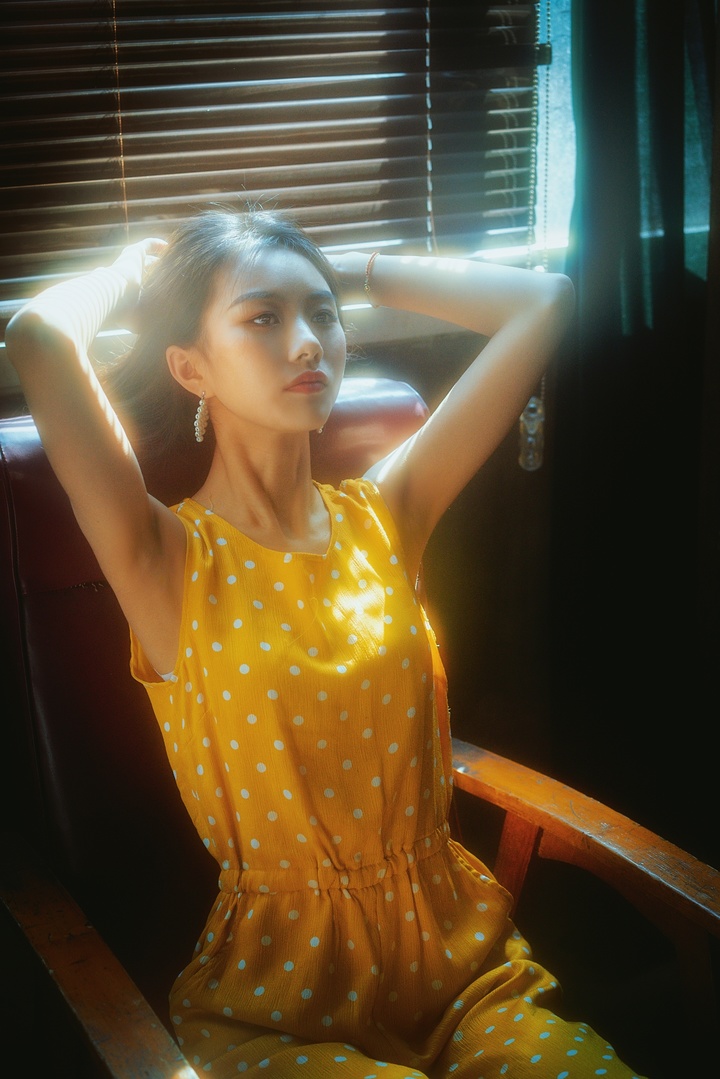 小清新美少女写真集,轻复古慵懒风甜酷少女写真