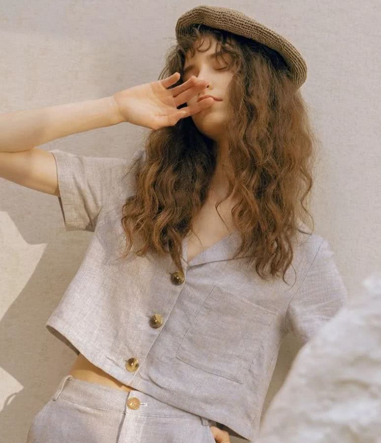 zara值得入手的连衣裙,zara新出的牛仔开叉连衣裙