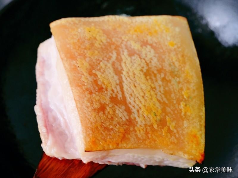 猪皮要不要放料酒,猪皮用不用煮一下