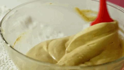 好吃的只有奶油的爆浆蛋糕,罗森摩卡芋泥味奶油蛋糕