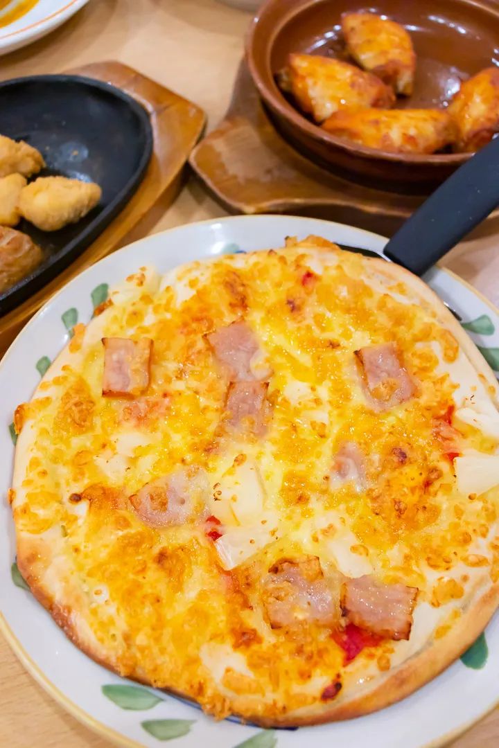 吃过萨莉亚的人，一半都给了“差评”