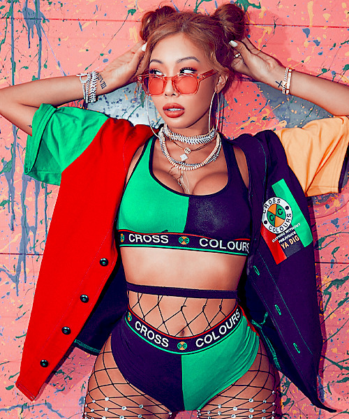 韩国性感歌手公开承认隆胸:我花自己的钱,凭什么不能露