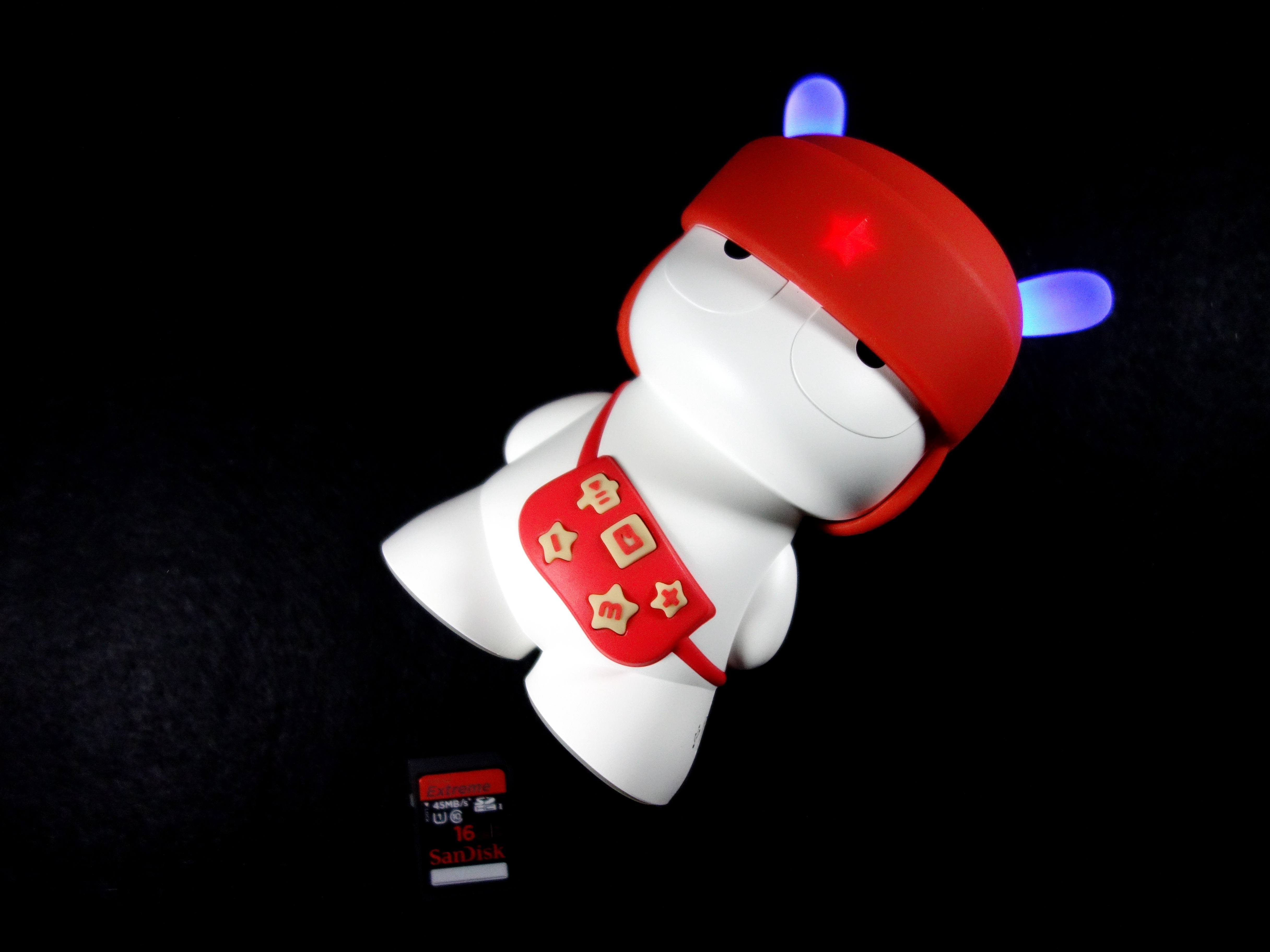 音质好得不像智能音箱,音质不闷的音箱