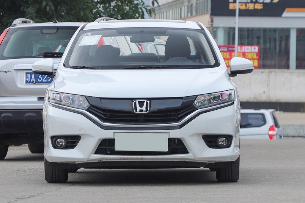 实测飞度二代1.3自动挡油耗,飞度普通版百公里加速