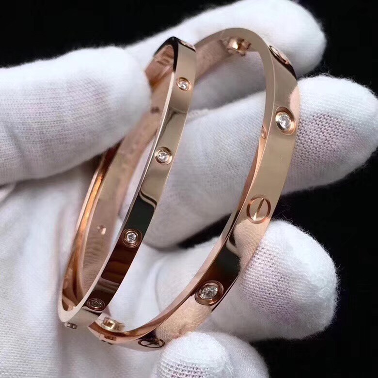 从事珠宝行业十年简介,从事珠宝行业怎么入门