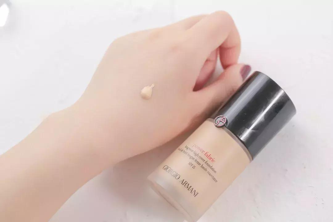 推荐8款适合干皮的粉底液,迪奥最贵粉底液