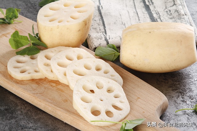 莲藕怎样保存才不会变黑,莲藕排骨汤莲藕为什么会发黑