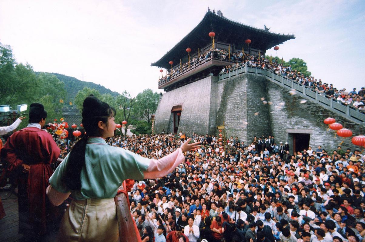 杭州新鸿基江河汇超级地标,杭州十大必去的夜景打卡点免费