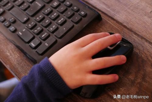 电脑插鼠标但鼠标不动怎么办,鼠标不动了怎么修理