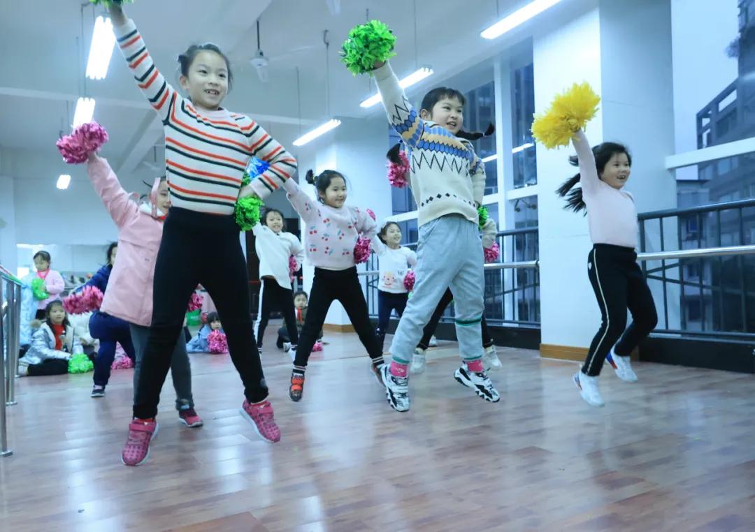 重庆5朵金花小学名字及地址,重庆公认最好的五个小学