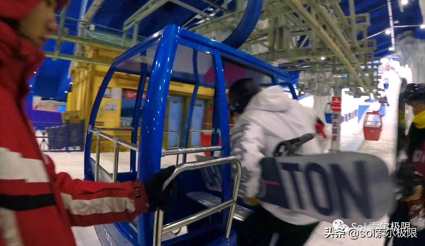 融创雪世界广州能滑多久,融创雪世界广州攻略视频