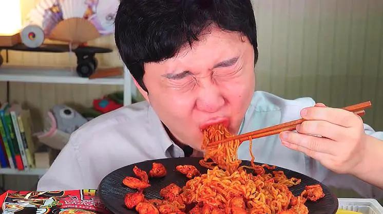 为什么我一吃辣的就会流鼻涕,为什么人一吃辣的就流鼻涕