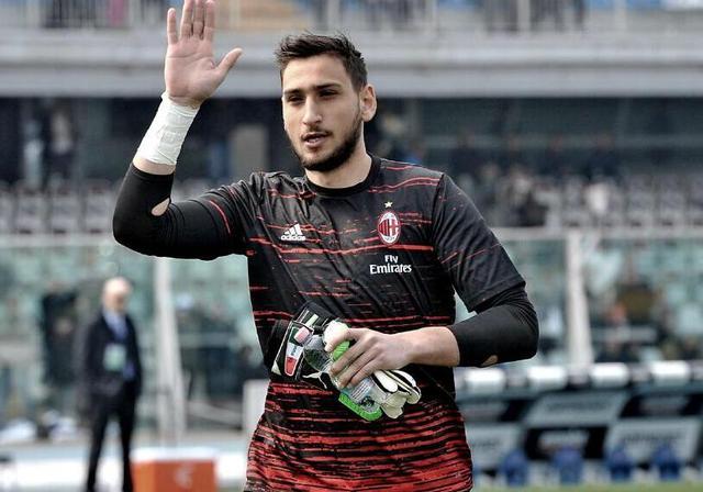 ac米兰圣诞树阵型实况足球,ac米兰圣诞树经典战役