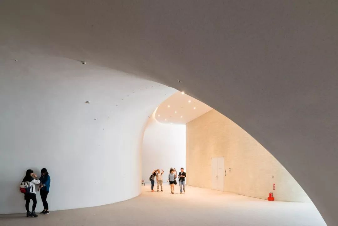 漫步台中，学建筑的中国人都应该去看看”的东海大学...