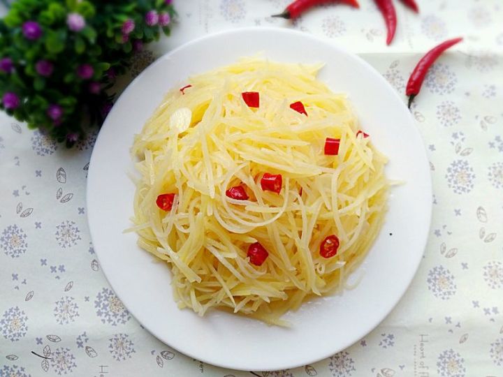 土豆干粮的家常做法,东北土豆白面干粮的做法