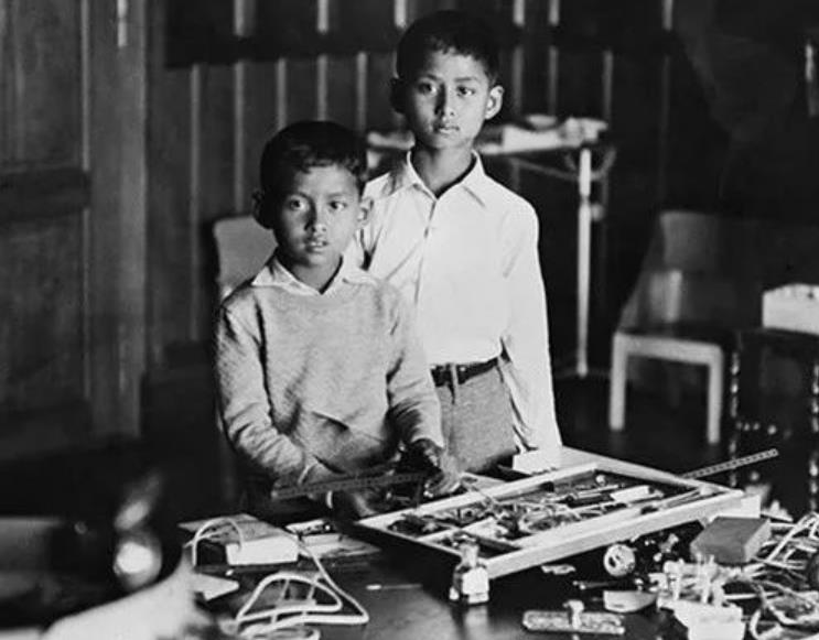 泰王的华裔奶奶还在不,67岁泰王最宠的女儿