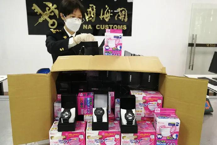 发疫情财的人一波接一波!不能高价卖口罩,就开始借口罩*私走**!