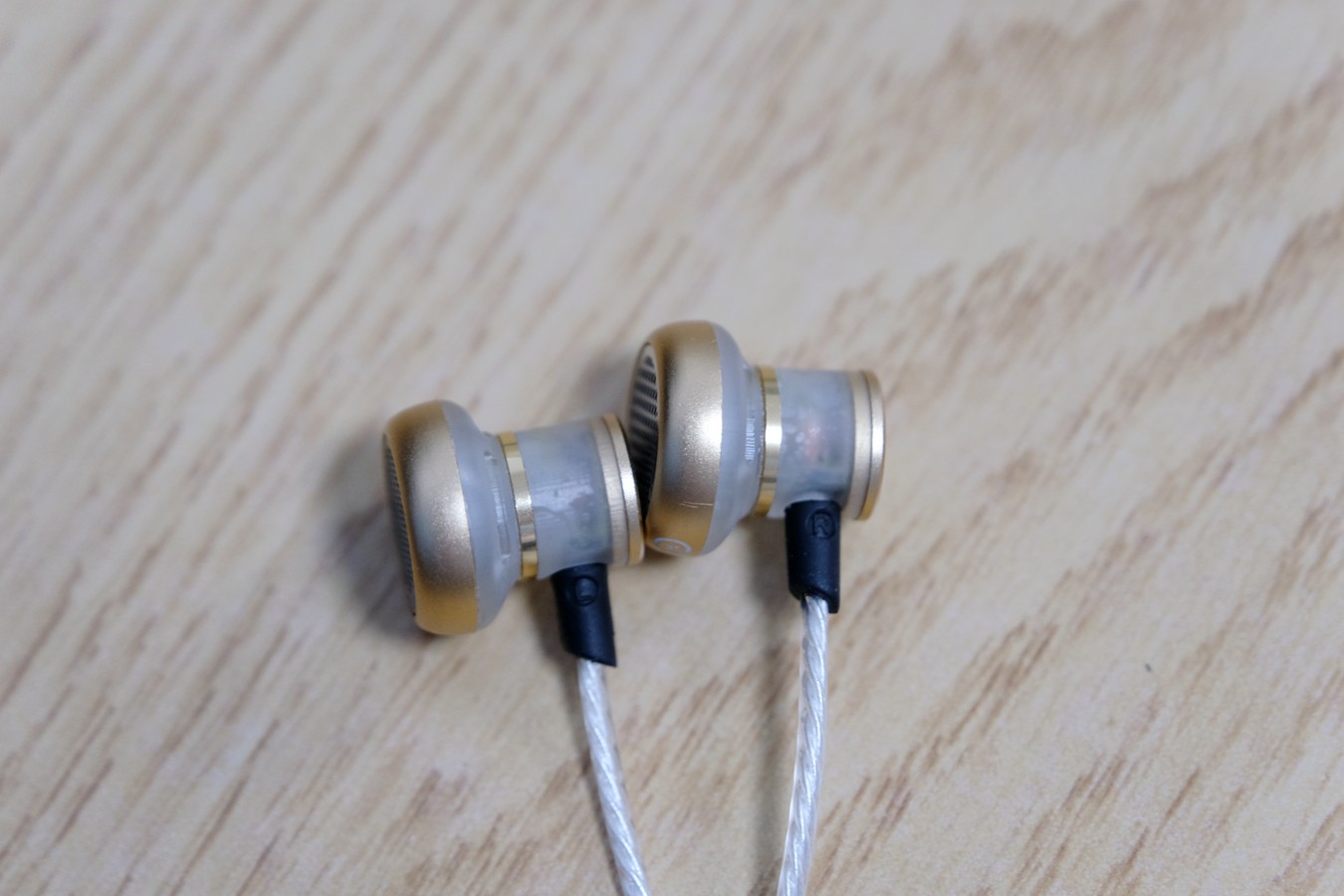 阿思翠平头耳机,阿思翠lyraclassic耳机评测