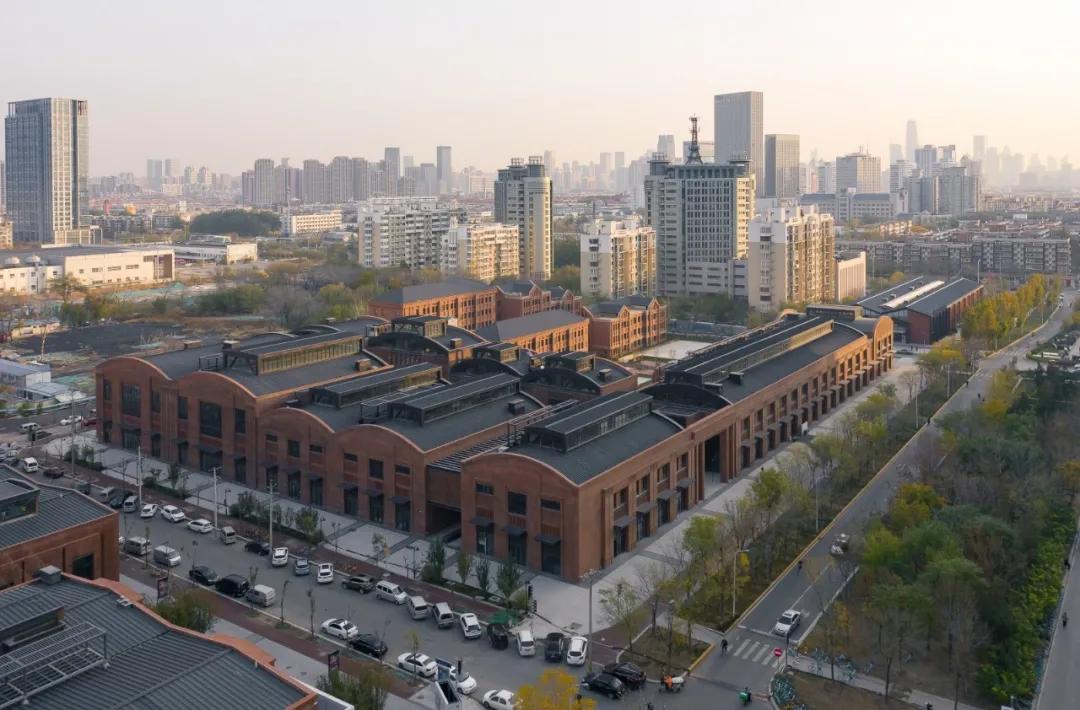 三重转换，天津天拖厂房改造/深圳华汇设计