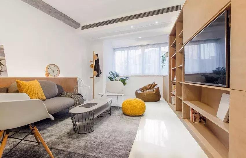 房子装修花再多钱,客厅还是沙发+茶几+电视柜,这样装修好看实用