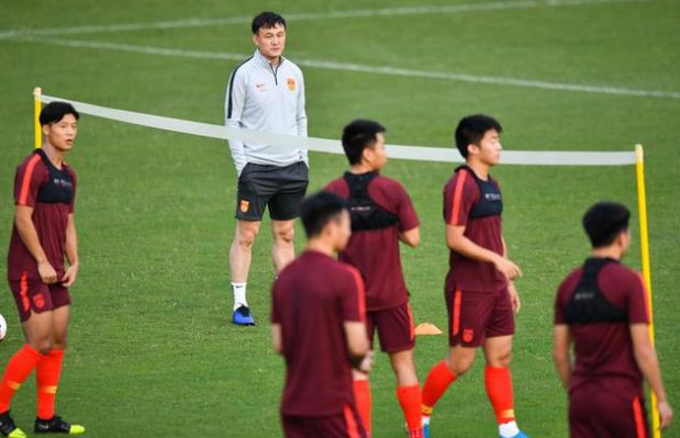 单刀射门抡空+传接球频失误，冲东京奥运，国奥让人看不到希望