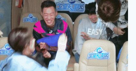 魏大勋杨幂拥抱视频,魏大勋谢娜应采儿杨幂