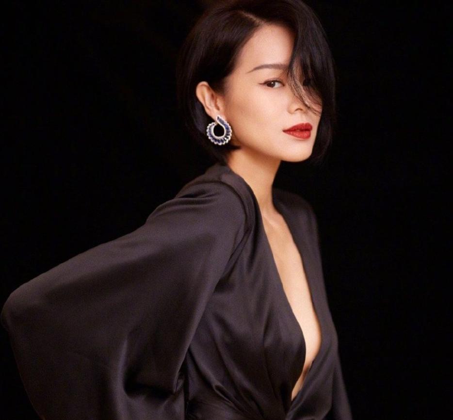 胡杏儿：秘恋黄宗泽奈何情深缘浅，嫁给夜店老板5年3胎太拼命