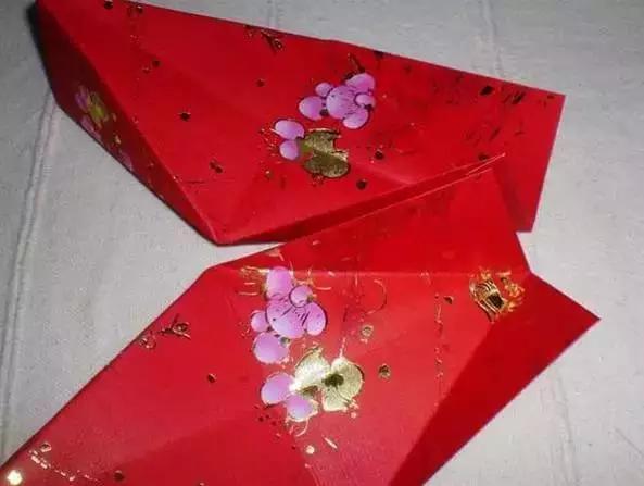 红红火火过大年买灯笼,灯笼买回家红红火火过大年