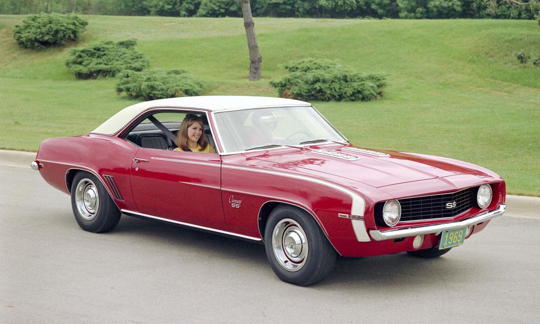 雪佛兰科迈罗进化史,最好看的雪佛兰科迈罗最新款