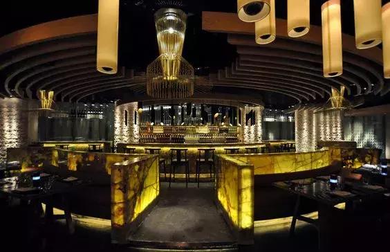 每日课堂|苹果零售店，超薄“透光石”如何成为黑科技玩法？