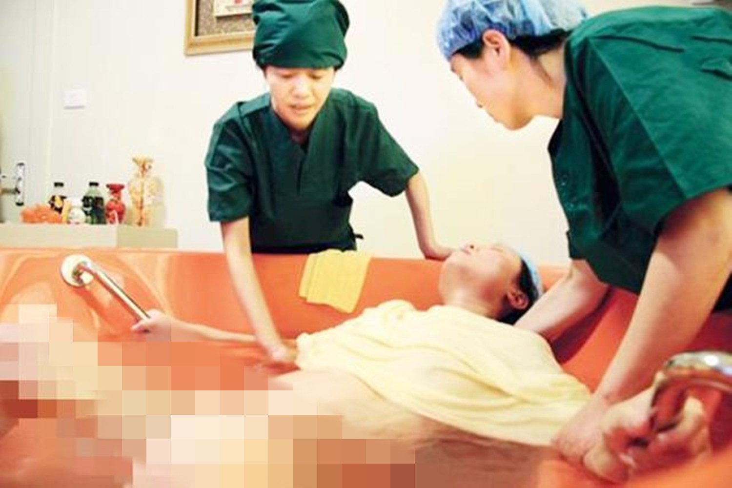 不是所有人都适合潜水,不是所有人都适合生孩子